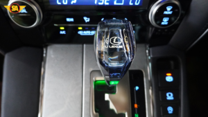 LM CRYSTAL GEAR KNOB