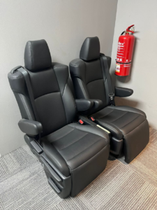 30S PILOT SEAT FABRIC/LEATHER MANUAL ORI JAPAN